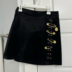 Black mini skirt